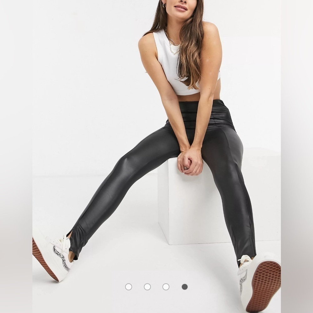 New Zara High waisted black leggings with front slit ankle Size Small